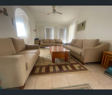 Spacious Family Home - Photo 6