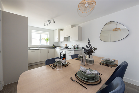 3 bedroom semi-detached house to rent - Photo 4