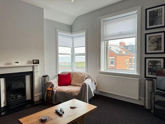 3 bedroom maisonette to rent - Photo 1