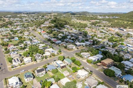 SPACIOUS 3 BEDROOM HOME! - Photo 4