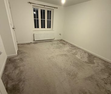 3 Bed Terraced House, Meridian Close, NG8 - Photo 4