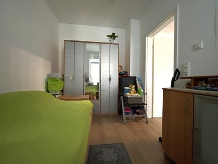 Bremerhaven - Mitte // 2 Zimmer-Mietwohnung in gehobenem Standard mit Balkon und Wasserblick - Photo 3