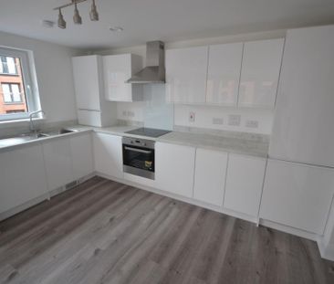 2 bedroom flat to rent - Photo 4