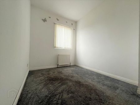 80 Ellis Street, Carrickfergus, BT38 8AZ - Photo 2