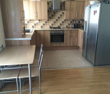 4 bedroom house share to rent - Photo 2