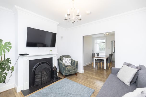 3 bed terraced house to rent in St Mary's Road, Poole, BH15 - Photo 1