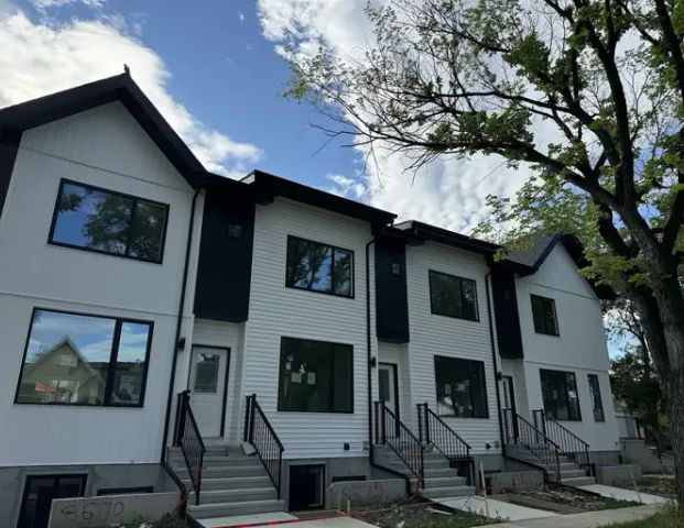 Brand New Townhome in Bonnie Doon - 3bedroom/ 2.5bathroom | 8805 88 Avenue Northwest, Edmonton - Photo 1