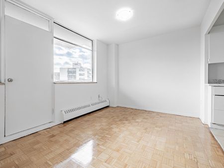For Lease - 2255 Weston Road Unit# B1, Toronto, Ontario - Photo 3