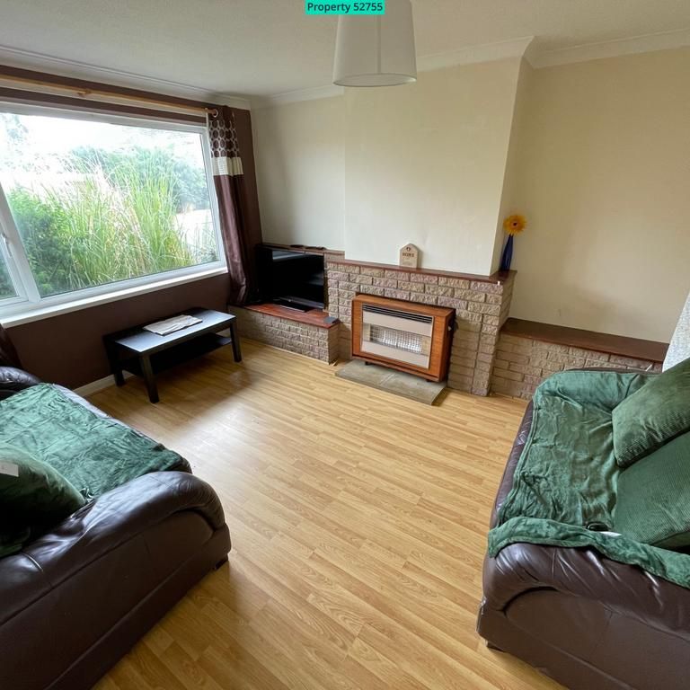 5 bedroom semi-detached house to rent - Photo 1