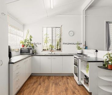 Convenience, Character & Location Combined - Photo 3