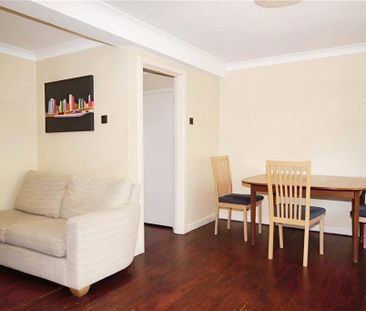 3 bedroom maisonette to rent - Photo 2