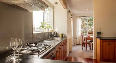 Great Value! Family Home. - Photo 5