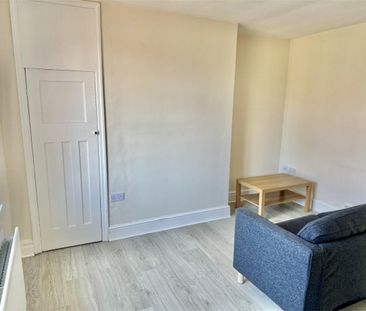 2 bedroom Flat to rent in Hawkeys Lane, North Shields, Tyne and Wea... - Photo 2