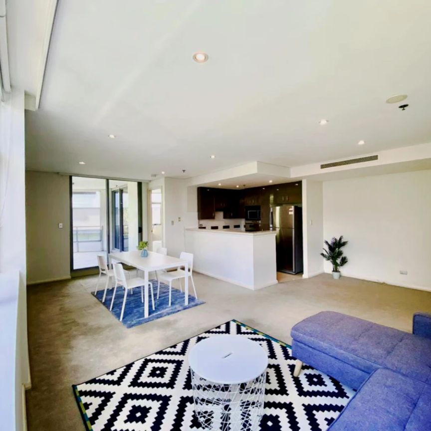 2 Lachlan St, Sydney - Photo 1
