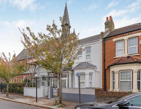 3 bedroom terraced house to rent - Photo 5