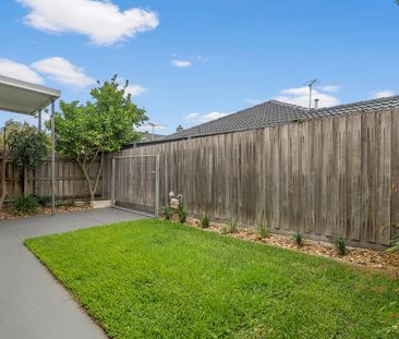 SPACIOUS VILLA UNIT JUST MOMENTS FROM THE BEACH & SHOPS! - Photo 6