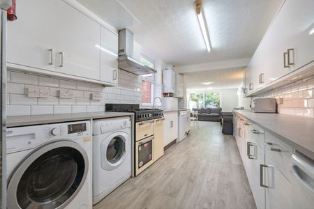 78 Harrow Road - Photo 5