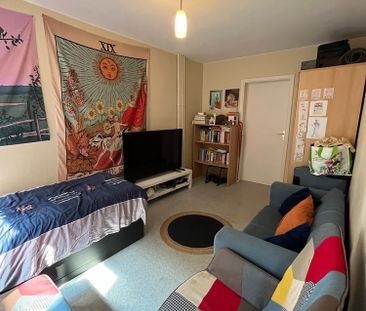 Appartement met 1 slaapkamer op zeer gunstige locatie - Photo 5