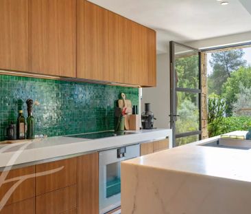 Maison à louer Valbonne, Cote d'Azur, France8 800 EUR / Mois - Photo 3