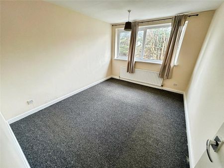 4 bedroom detached house to rent - Photo 5