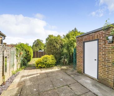 4 bedroom semi-detached house to rent - Photo 1