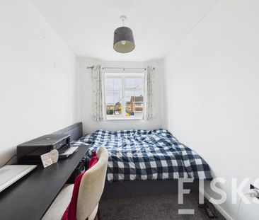 3 bedroom end of terrace house to rent - Photo 1