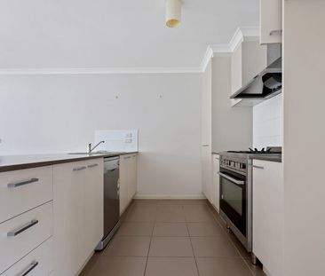 Modern house in a quiet location! - Photo 1