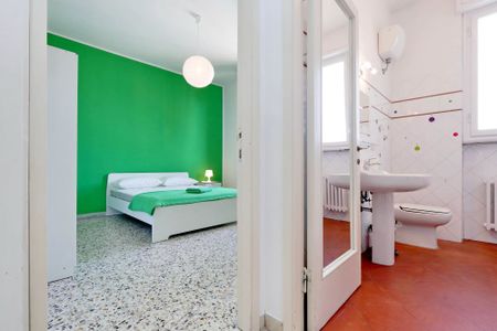 Large room in Via Bellini - Photo 5