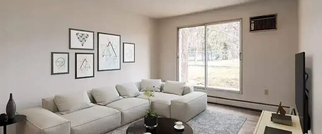 Palm Road Apartments — - 1 Bedroom - Photo 1