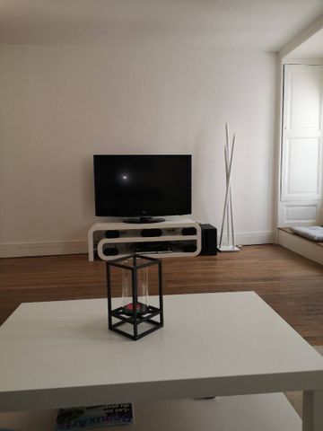 Loue superbe T2 meublé 38m² hyper centre-ville - Photo 3