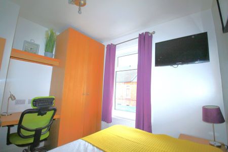 13 Albany Street, Lincoln, Lincolnshire, LN1 3JD - Photo 2