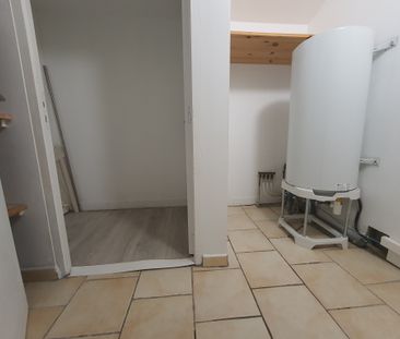 Location Appartement 3 pièces 77m² ROQUEVAIRE 13360 - Photo 5