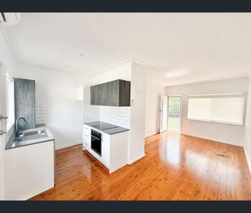 2/62 Selwyn Street, Merewether, NSW 2291 - Photo 4