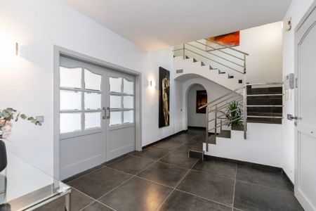 6 Bedroom Villa For Rent in Nueva Andalucía, Málaga - Photo 3