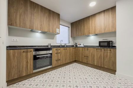 Carrer del Rosselló, Barcelona, Catalonia 08008 - Photo 2