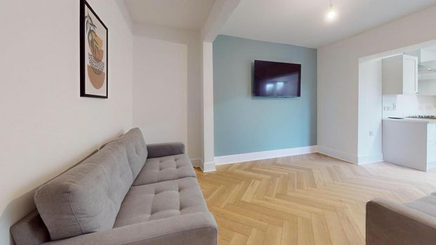 6 bedroom house to rent - Photo 1
