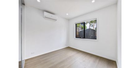 Brand New, Fully Detached, Stylish & Light-Filled Living - Photo 4