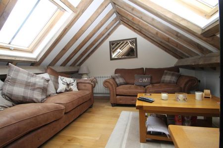 2 bedroom maisonette to rent - Photo 2