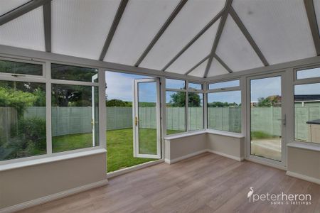 3 bedroom semi-detached house to rent - Photo 3