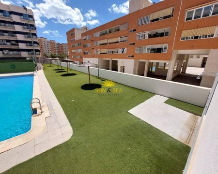 FOUR-BEDROOM APARTMENT – ALICANTE - Photo 4