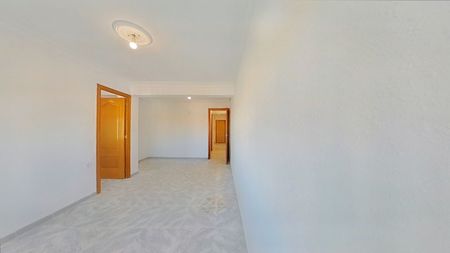 Piso de alquiler en La Creu Coberta - Photo 4