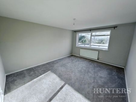 2 bedroom Flat To Let - Photo 4