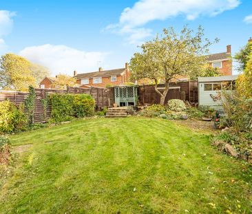 3 bedroom semi-detached house to rent - Photo 5