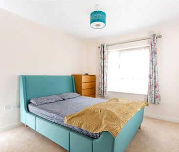 4 bedroom detached house to rent - Photo 6