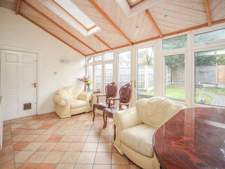 5 Bed Semi-Detached House, Mariner Avenue, B16 - Photo 3