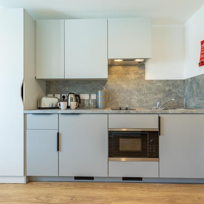 Studio to rent - Photo 1