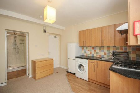 Studio to rent - Photo 5