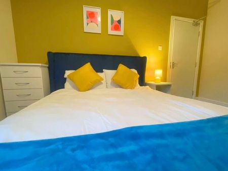 1 bedroom in a house share to rent - Photo 3