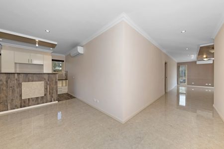 Charming Home in Prestigious O'Malley - Photo 3