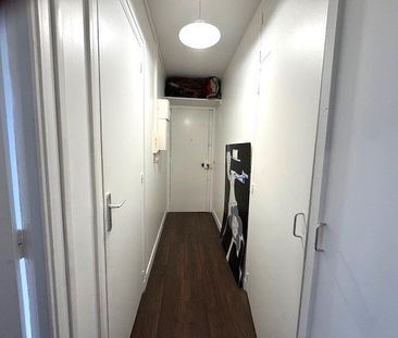 Location Appartement 1 pièce 29m² - Photo 2